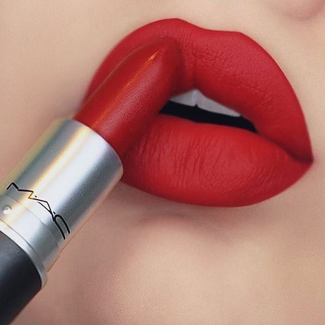 MAC Ruby Woo Retro Matte Lipstick